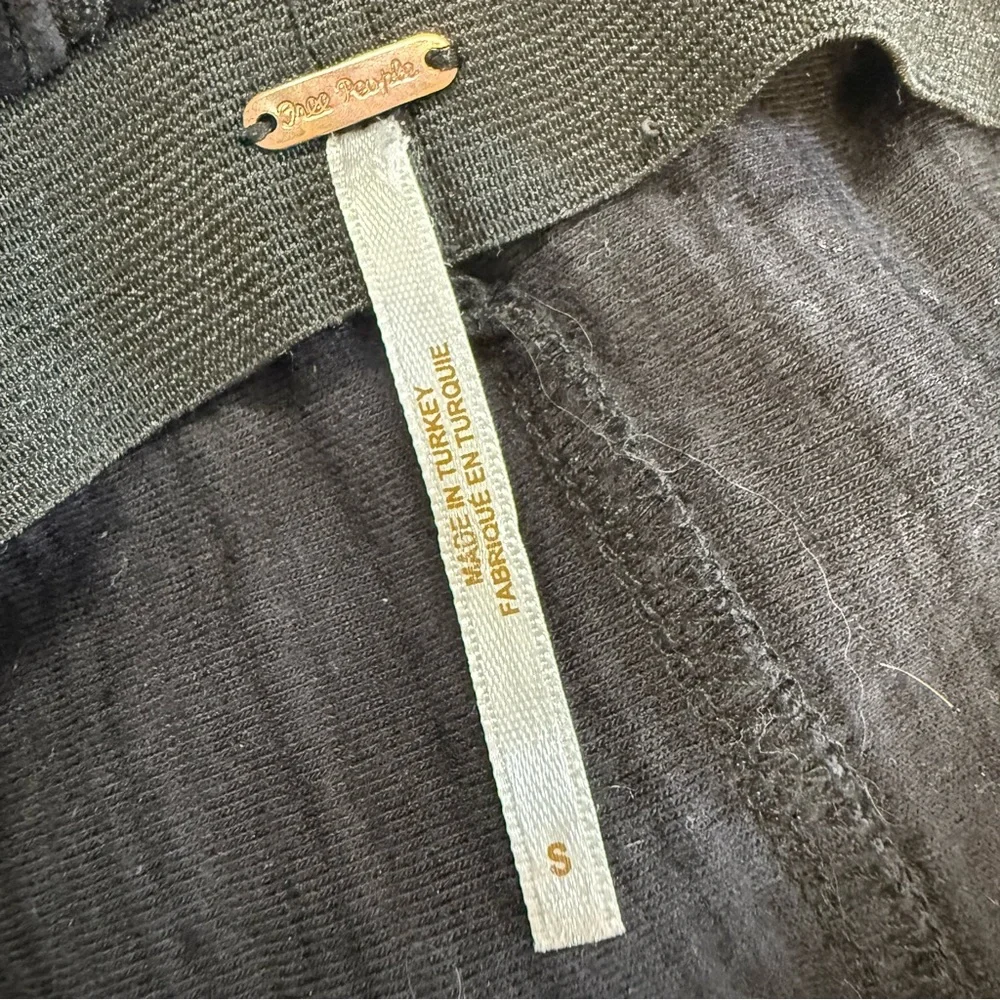 Free People Slim Pull-On Velvet Flare Pants Black - Picture 11 of 16